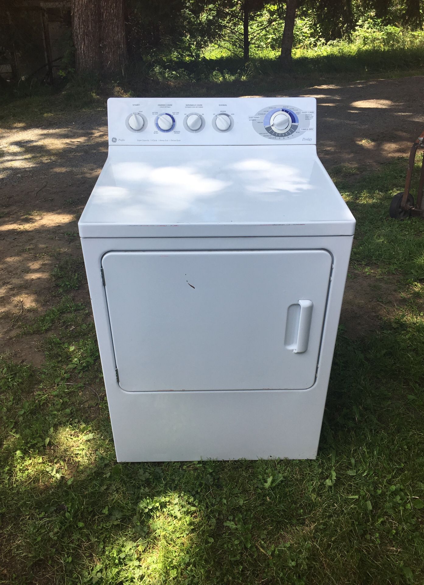 GE Profile Heavy Duty 220v or 110v Electric Clothes Dryer
