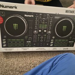 Numark Turntable