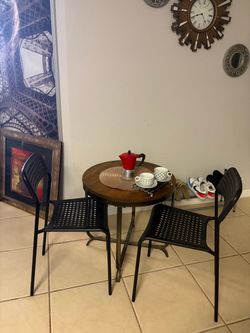 Round Bistro Table and 2 Chairs Set