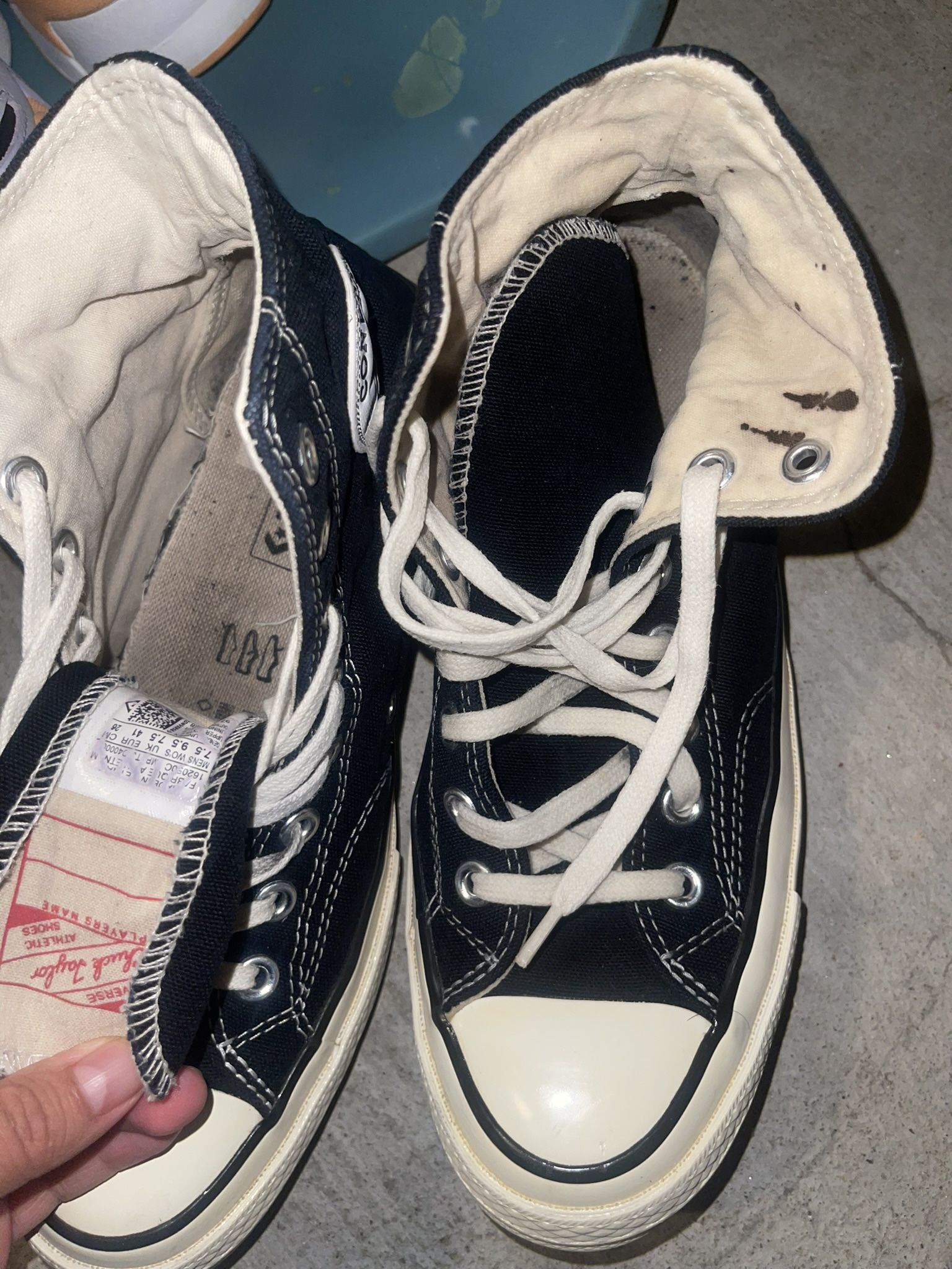 Men Converse