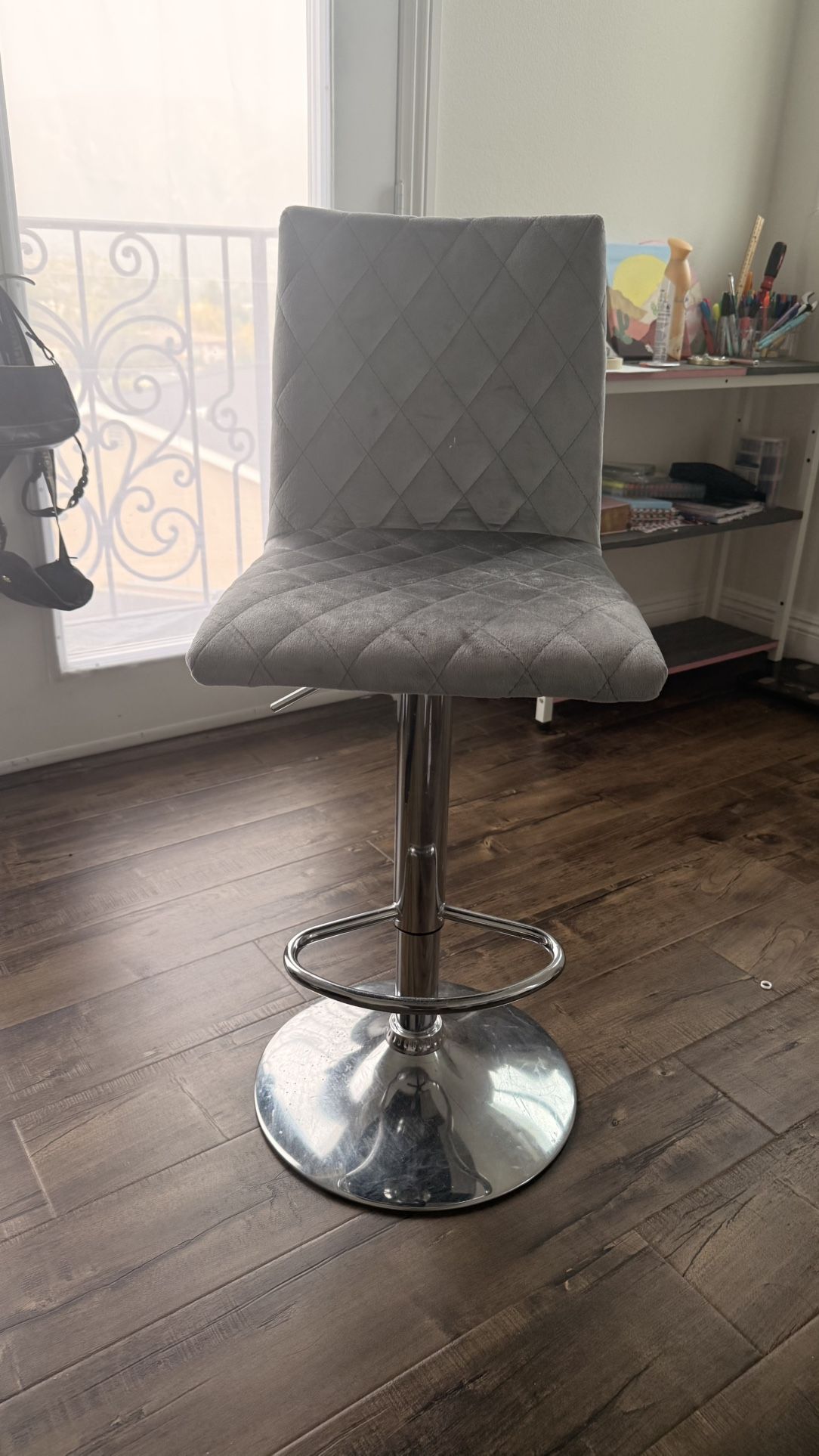Beauty Desk Chair