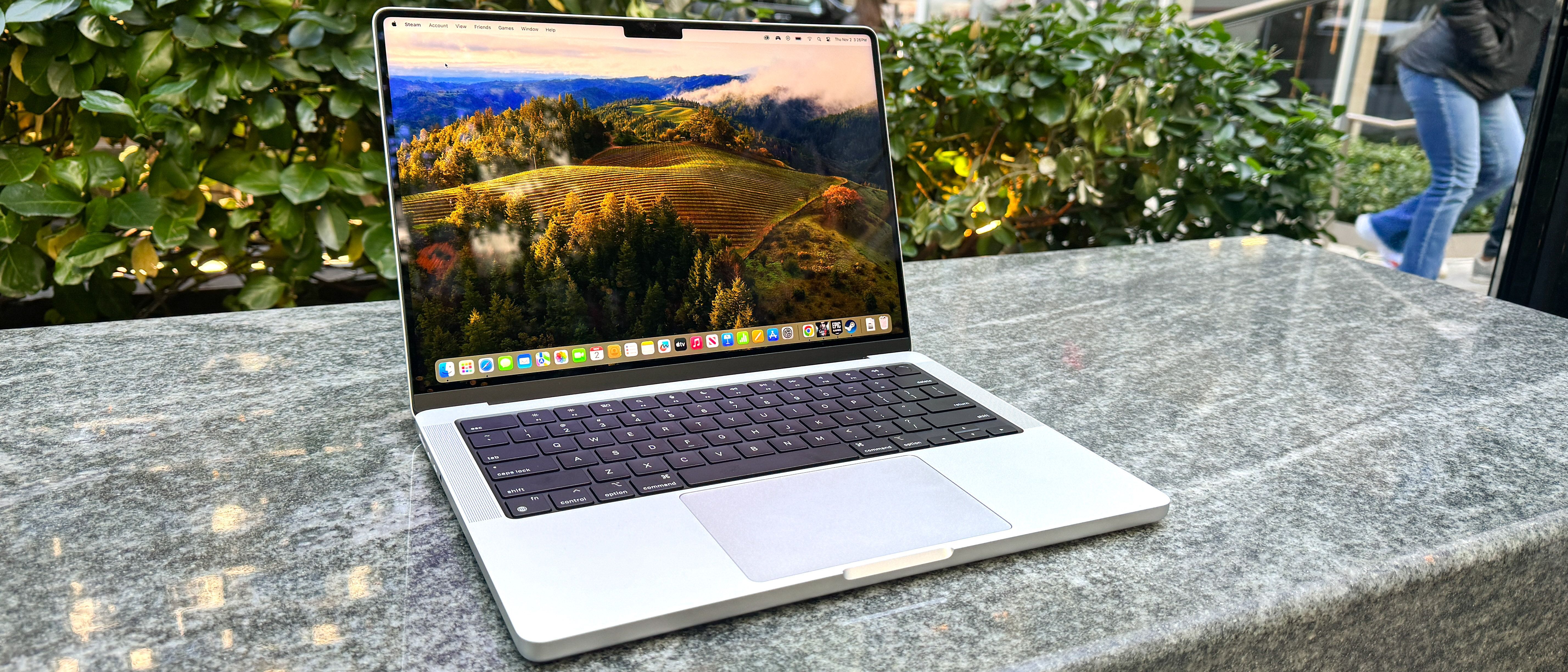 🚨 🚨 MacBook Pro Deal of the Year – Apple Macbook M3 Pro Chip 14 inch for Just $1 Down! Save $1,000 Instantly 💸💻 & up to 6 months warranty