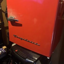 Mini fridge And water Dispensary (Works)