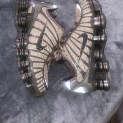 Nike Shocked TL Women Size 7 $50