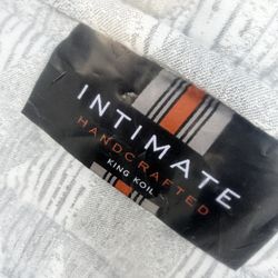 Queen Size Bed Mattress King Koil Intimate Medium Euro Top Button Top Pillow Stearns & Foster Estate Reserve Luxury Beautyrest Black Series Hybrid 