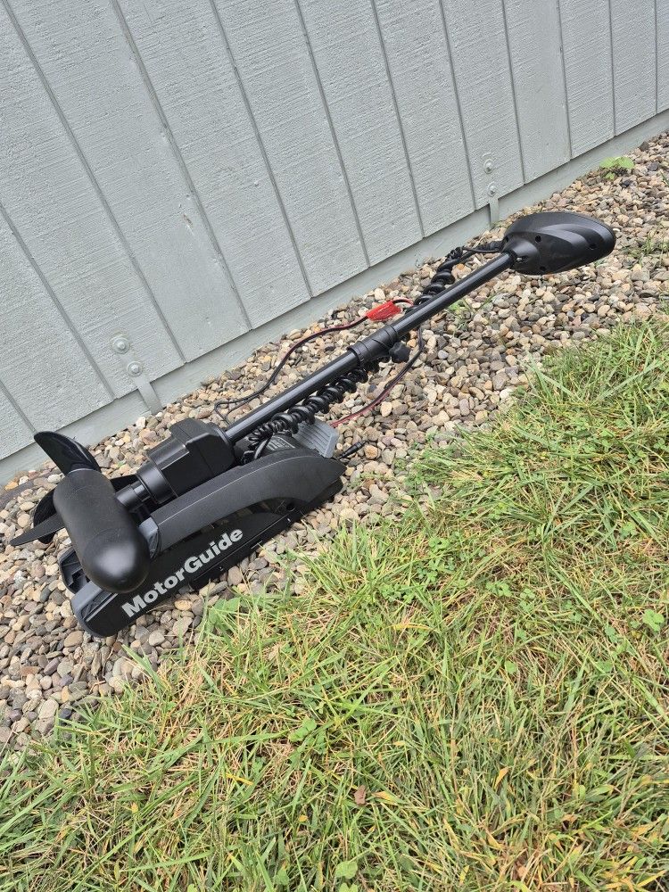 MotorGuide Xi3 Wireless Freshwater 55lb 48" with Pinpoint GPS