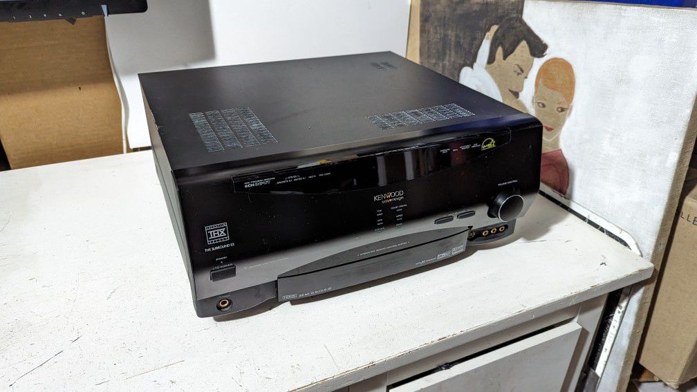 Kenwood Sovereign VR-5090, 6 Ch, THX Surround, DTS-ES, Dolby Receiver - No Remote
