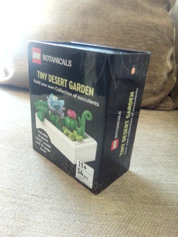 Lego Botanicals Tiny Desert Garden