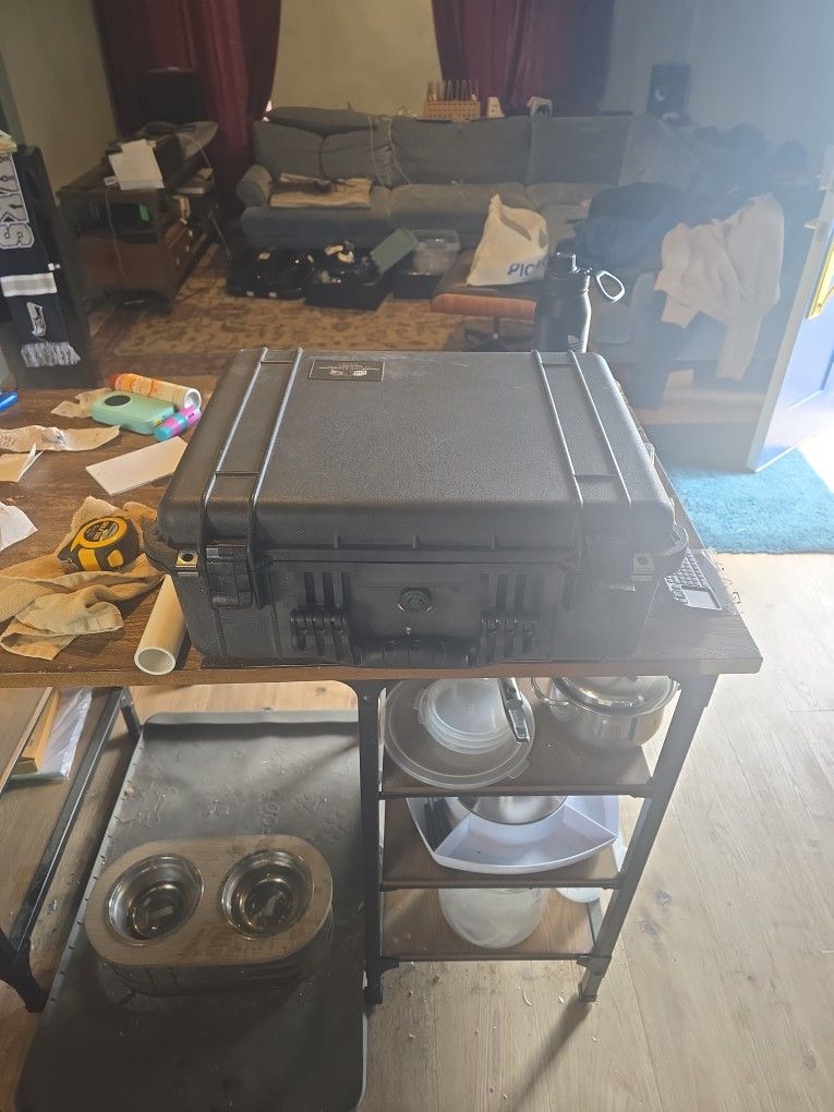 Pelican Case 19x14x8