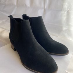 White Mountain Women's Suede Leather Side Zip Ankle Bootie Sz 7 Black