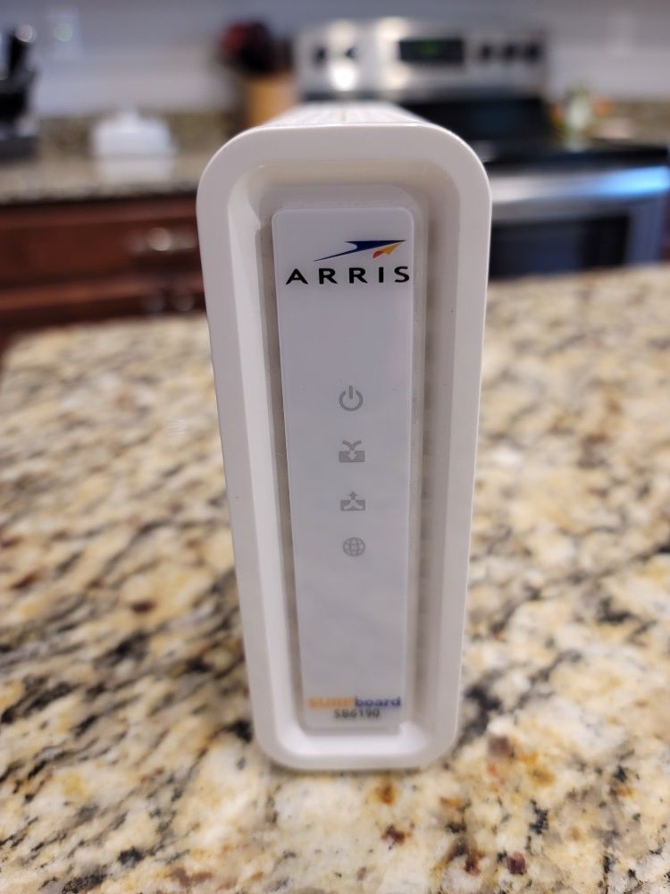 Arris Surfboard SB6190 Cable Modem