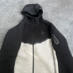 Nike Tech Gray And Black 