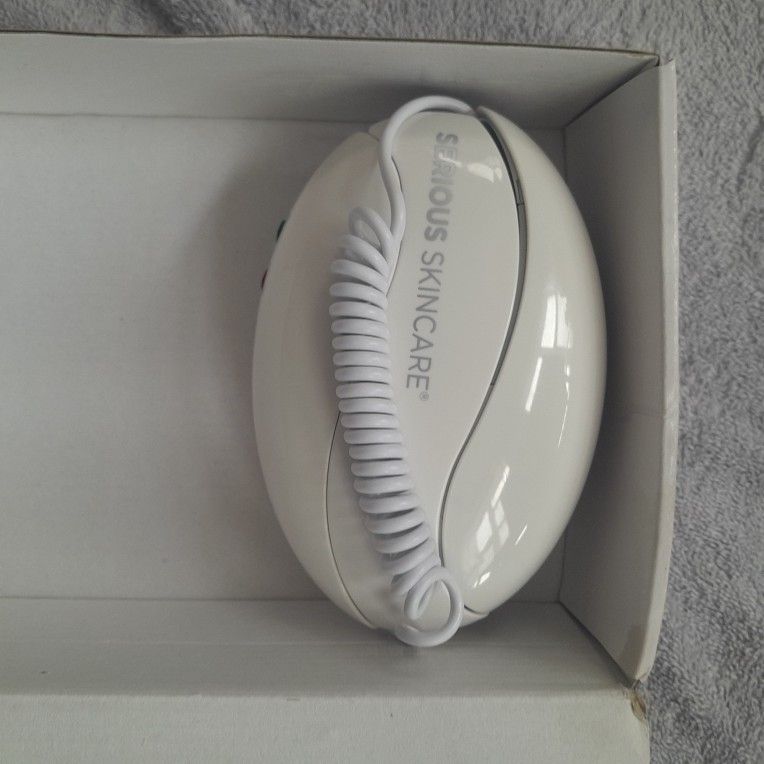 New/Never Used Serious Skincare Microcurrent Facial Toning System