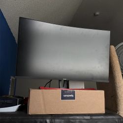 32in Acer Curved Monitor 