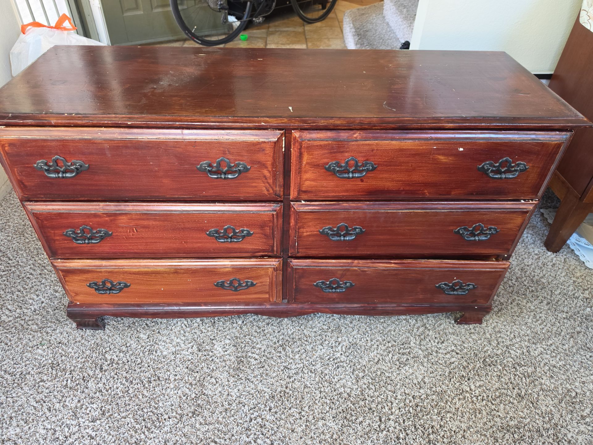 Dresser