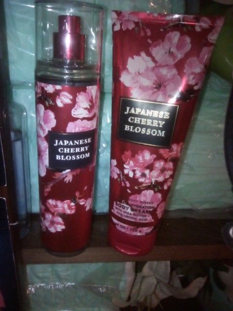 Bath And Body Works Set N Body Sprays