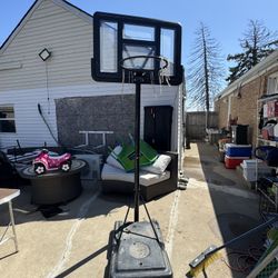 Basketball Hoop 