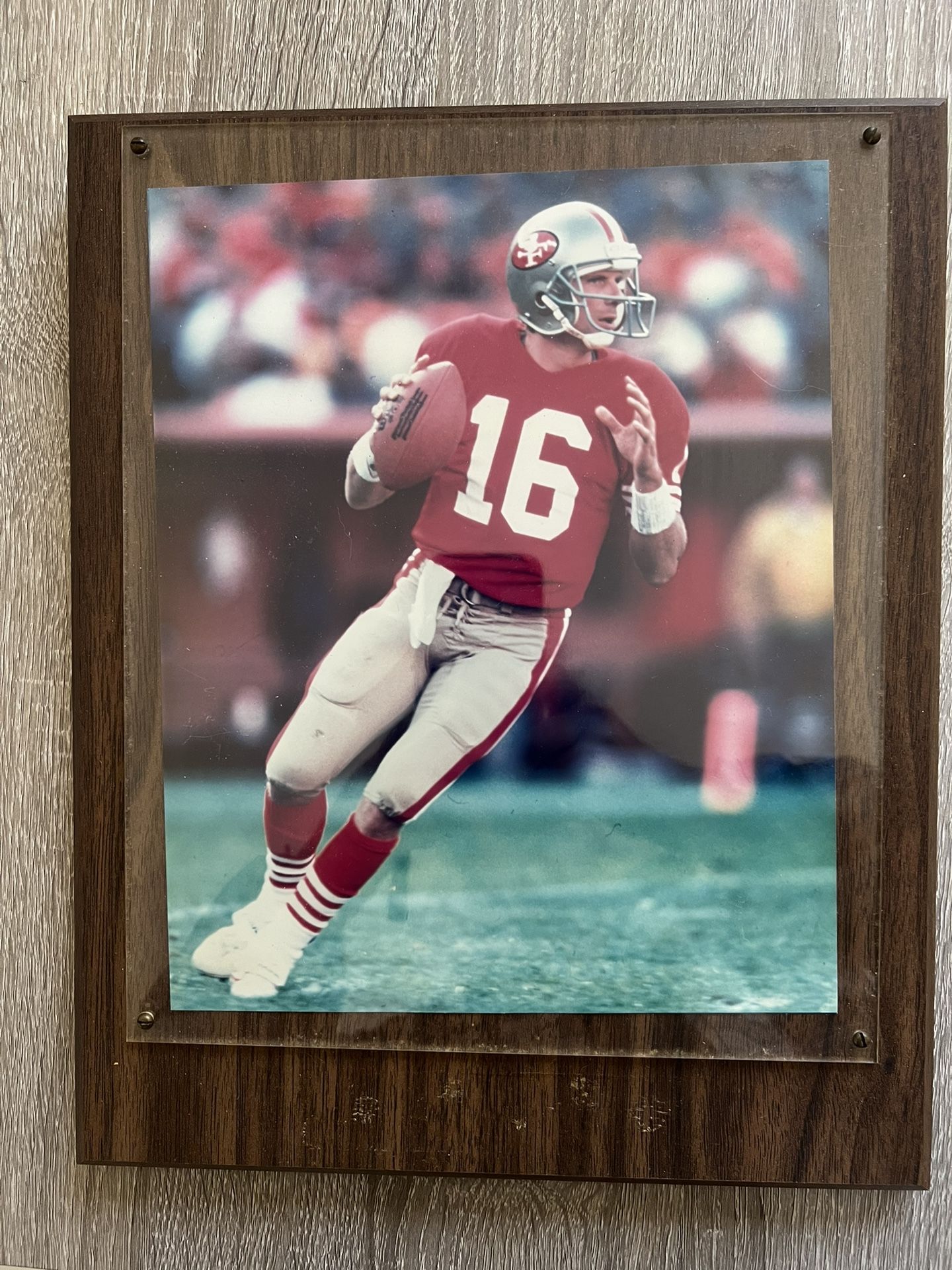 Hall of Fame Quarterback JOE MONTANA 8X10 Framed Action Photo