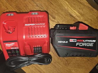 Milwaukee M18 18-Volt Lithium-Ion REDLITHIUM FORGE Starter Kit with 12.0Ah Battery and Rapid Charger