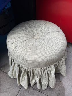 Vintage Round Tufted Ottoman with Ruffled Skirt