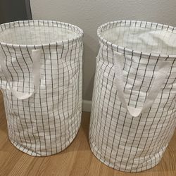 Criss Cross Patterned Laundry Hampers 
