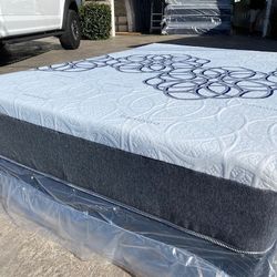 Full Organic Hybrid Cool Gel Memory Foam Mattress! 