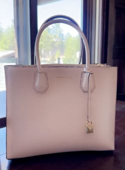 Michael Kors Purse (Light Pink )