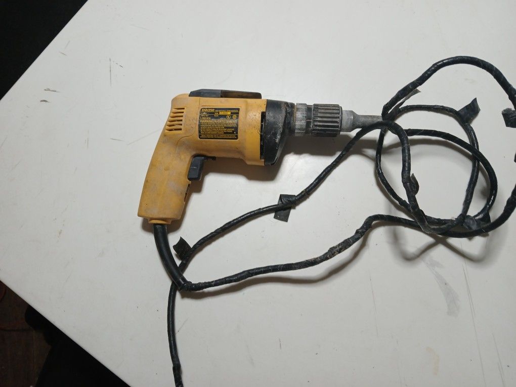 Dewalt Corded Drywall Screw Gun