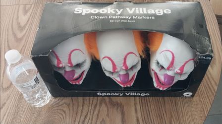 Pathway clowns