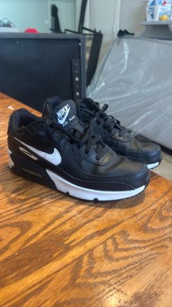 Nike Air Max 90 Leather 6Y or Women 7/7.5