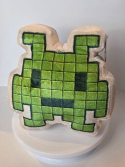FAO Schwarz Retro Arcade Pixel Alien Plush Pillow Green 8-Bit Game Invader NWT