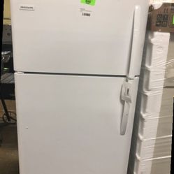 Frigidaire White Top Freezer Refrigerator 🔥