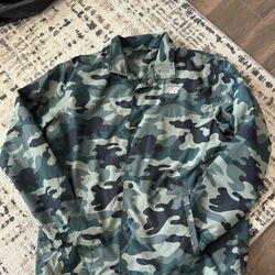 New Balance Lightweight Windbreaker 