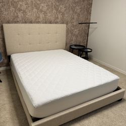 Queen Size Bed With Mattress