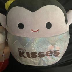 Hershey Kiss Vampire Squishmallow 