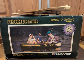Sevylor Fishhunter HF250 3 Person Fishing Raft with Oars