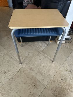 desks for students o kids brand SchoolOutfitters