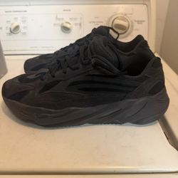 Yeezy 700 Vanta 