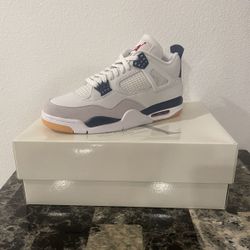 Jordan 4 Navy x SB