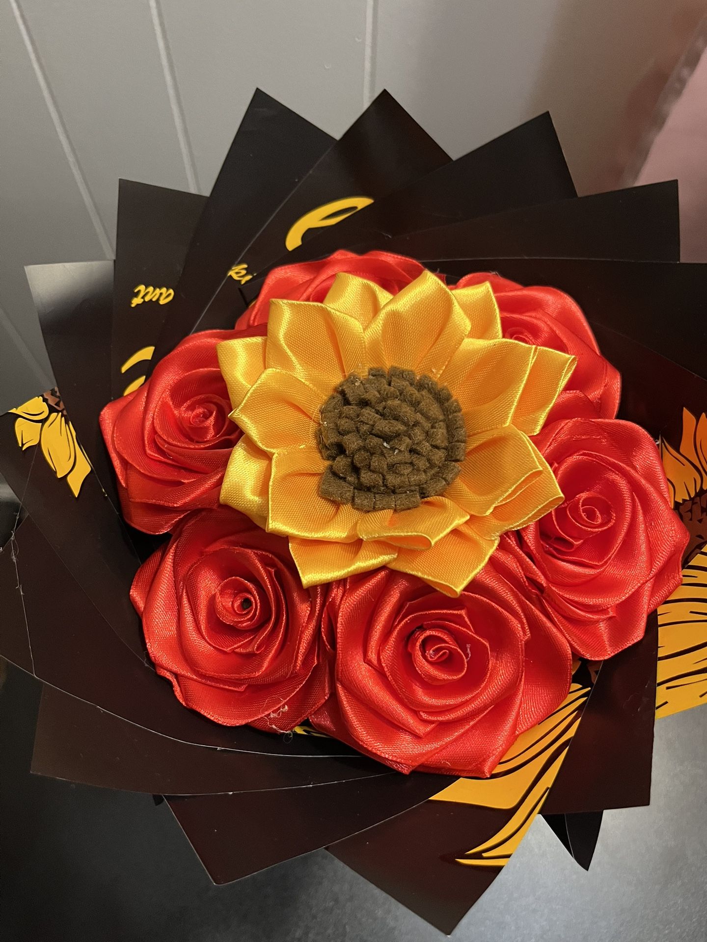 sunflower and rose bouquet 