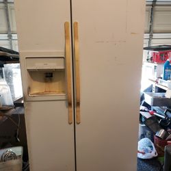 Free Working Fridge
