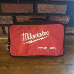 MILWAUKEE BAG FOR TOOLS