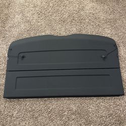 Audi Q5 trunk lid Like new,Black Original Audi accessory Fits 2009-2017 models.