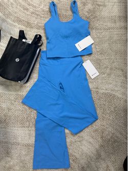 Brand New Lululemon Set with Bag Size 4
