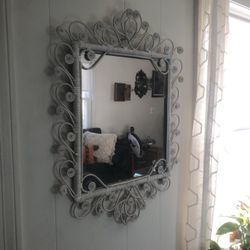 Vintage White Rattan Wicker Frame Mirror