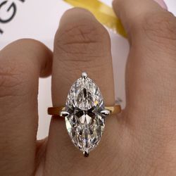 3.11 carat E VVS2 antique cut moval lab diamond solitaire two toned Engagement ring