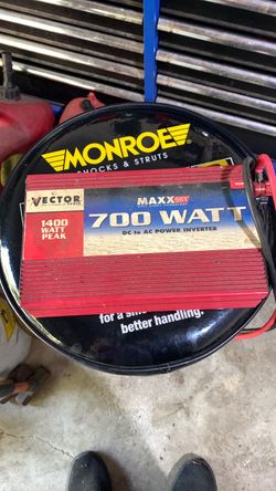 700 W DC to AC power converter