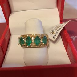Real Emerald And 14 K Gold  And Dimond Ring New Real Stones