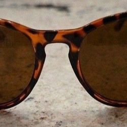 Need Gone! Womens RayBan Style Sunglasses