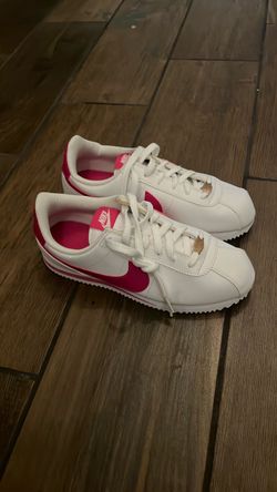 Nike Cortez Basic SL Leather Lace-Up Low Top Sneakers White/Pink women 7